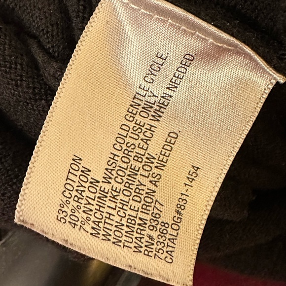 Cropped Ruffled Edge Shrug/Cardigan - Picture 3 of 7